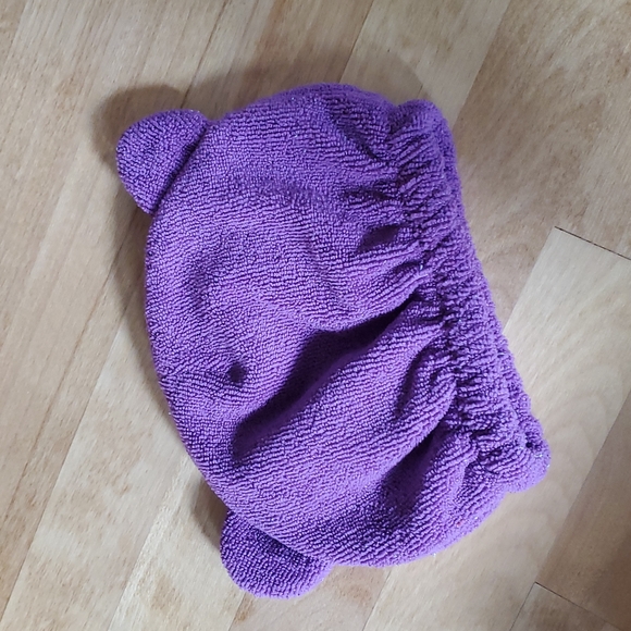 Cute purple kitty after bath cap - Picture 2 of 3